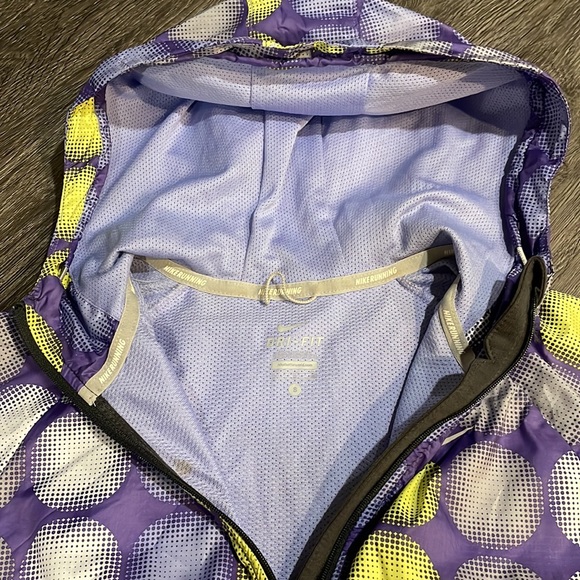 NIKE Running Dri-Fit Jacket - Picture 3 of 6